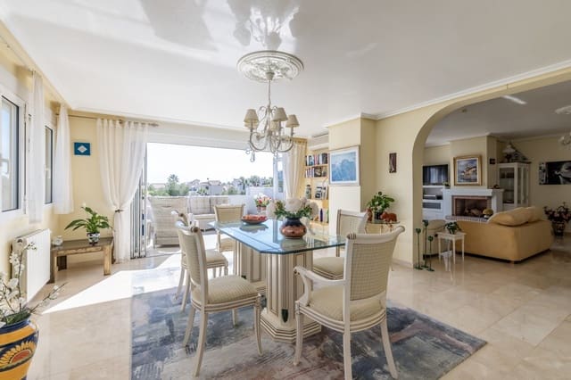 3 makuuhuone Huoneisto myytävänä paikassa Dehesa de Campoamor, Orihuela - 410 000 € (Ref: 9607179)
