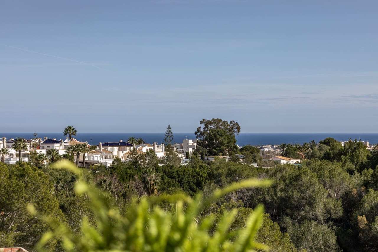 3 bedroom Apartment for sale in Orihuela Costa - € 410,000 (Ref: 9607179)