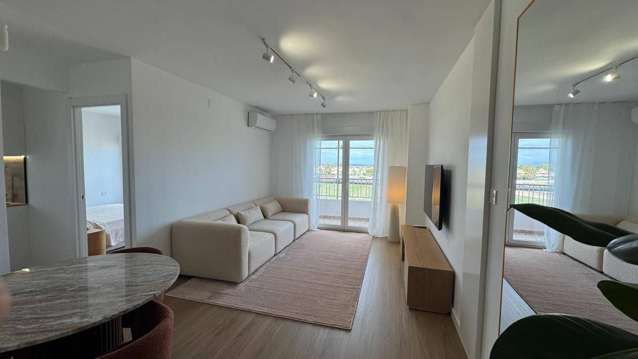 2 makuuhuone Huoneisto myytävänä paikassa Torrevieja mukana uima-altaan - 269 000 € (Ref: 9607190)