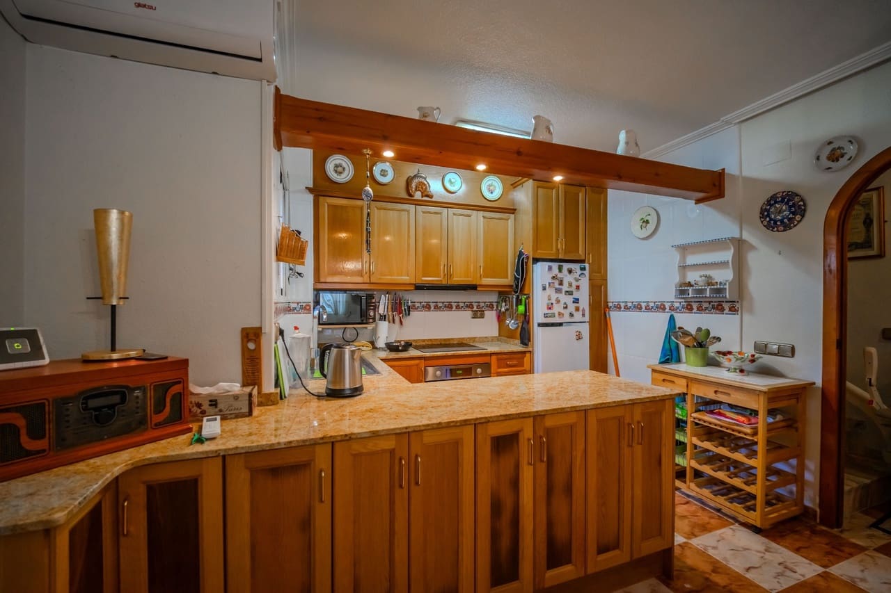 2 makuuhuone Huvila myytävänä paikassa La Zenia mukana uima-altaan - 219 950 € (Ref: 9614684)