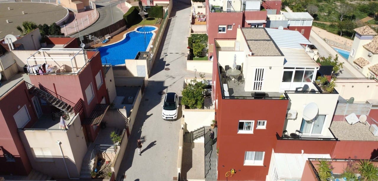 3 soverom Hus til salgs i Orihuela Costa - € 288 000 (Ref: 9614694)