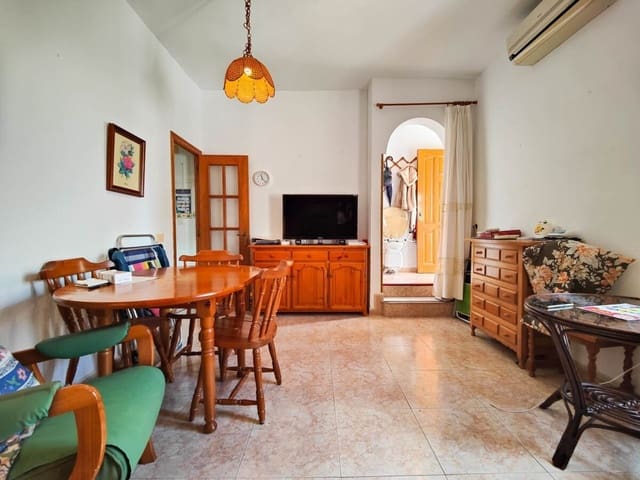 2 soverom Hus til salgs i El Molino, Torrevieja - € 139 000 (Ref: 9614697)