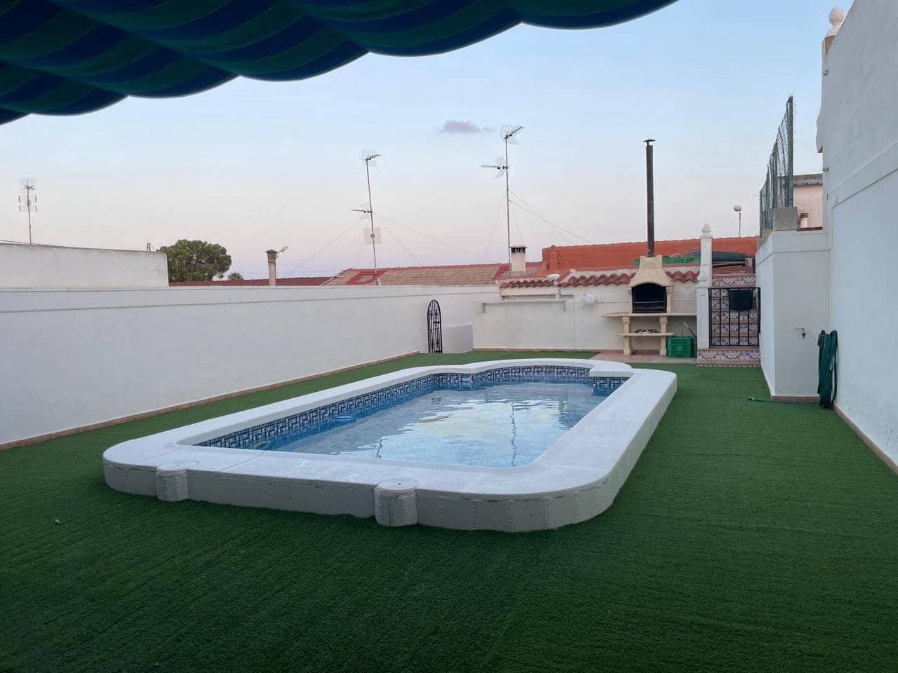 Casa de 3 habitaciones en Pilar de la Horadada en venta con piscina - 251.400 € (Ref: 9618914)