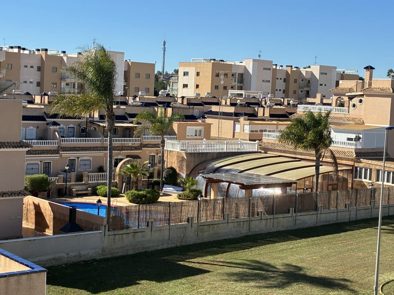 Apartamento de 2 habitaciones en Orihuela Costa en venta - 339.000 € (Ref: 9625305)