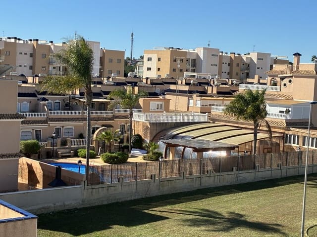 Apartamento de 2 habitaciones en Dehesa de Campoamor, Orihuela en venta - 339.000 € (Ref: 9625305)