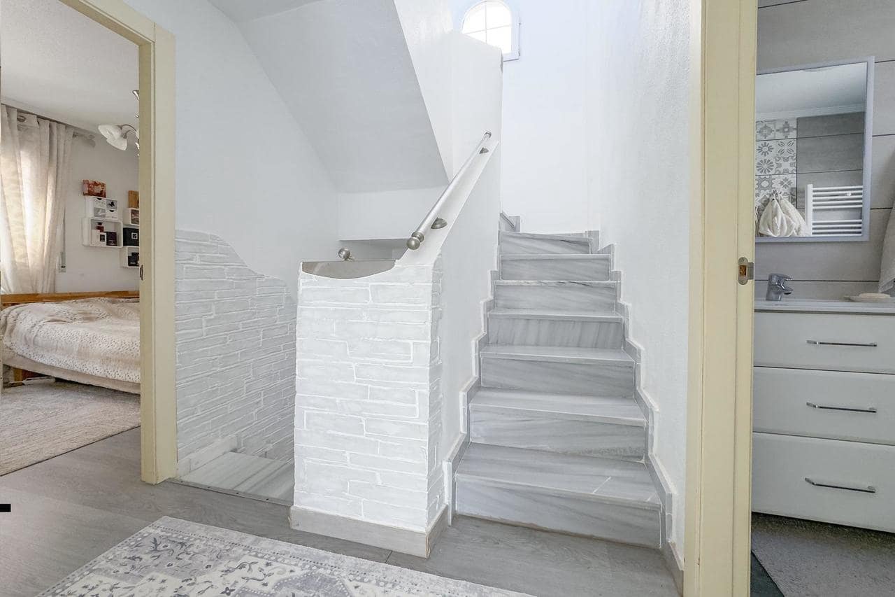 4 chambre Villa/Maison à vendre à Orihuela Costa avec piscine - 339 990 € (Ref: 9629591)