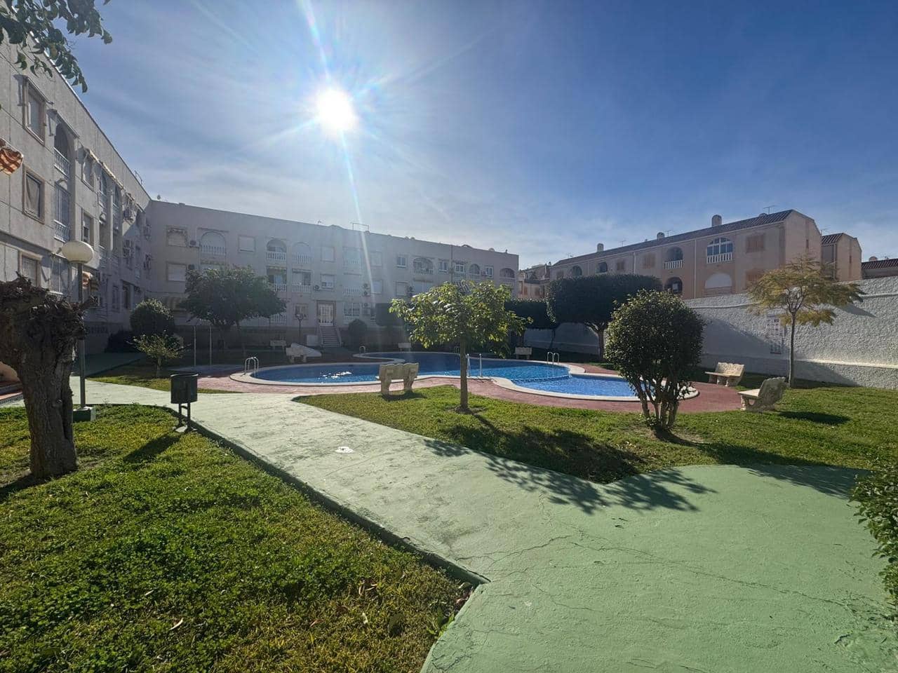 2 slaapkamer Appartement te koop in Torrevieja - € 139.990 (Ref: 9629593)