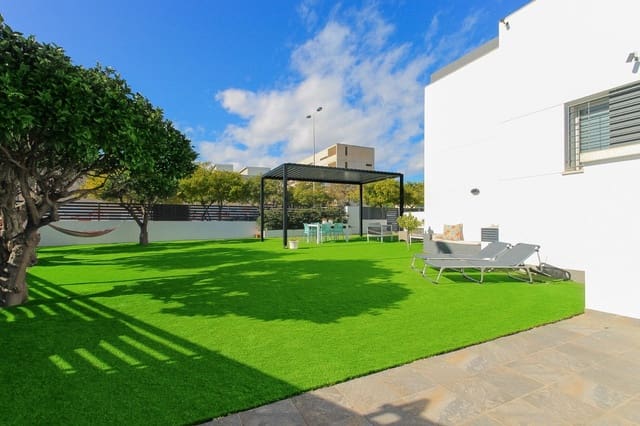 Casa de 2 habitaciones en El Molino, Torrevieja en venta - 339.000 € (Ref: 9629595)