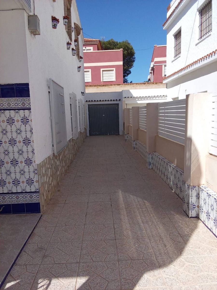5 soveværelse Byhus til salg i Pilar de la Horadada med garage - € 223.000 (Ref: 9629596)