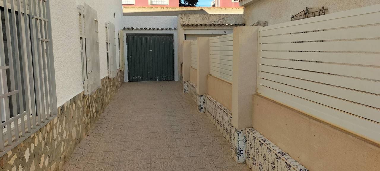 5 soveværelse Byhus til salg i Pilar de la Horadada med garage - € 223.000 (Ref: 9629596)