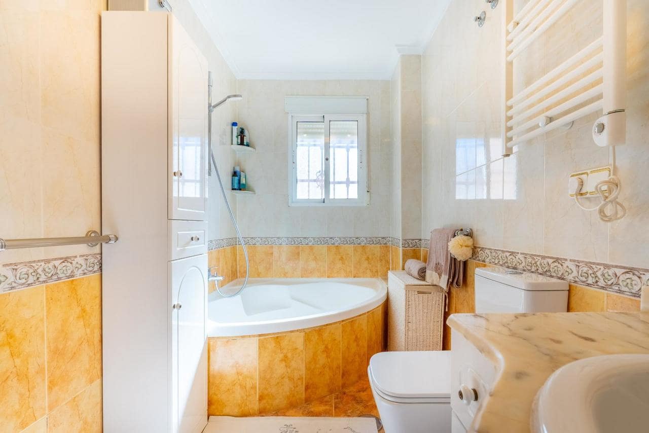 2 chambre Appartement à vendre à Orihuela Costa avec piscine - 258 500 € (Ref: 9629597)