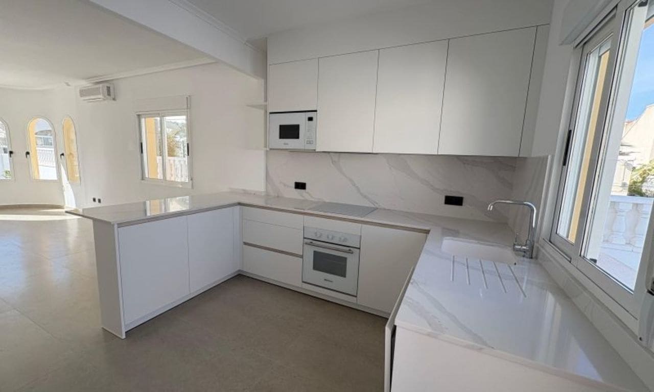 2 makuuhuone Huvila myytävänä paikassa Algorfa - 249 000 € (Ref: 9629599)