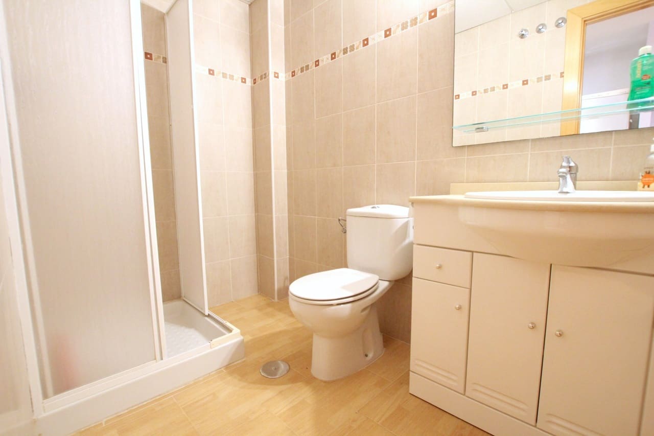 Apartamento de 2 habitaciones en Los Palacios en venta - 94.500 € (Ref: 9629609)