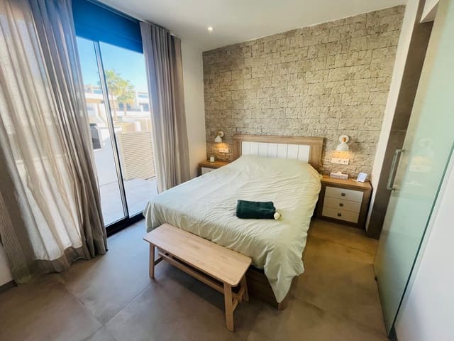 Apartamento de 3 habitaciones en San Pedro del Pinatar ciudad, San Pedro del Pinatar en venta - 375.000 € (Ref: 9633769)