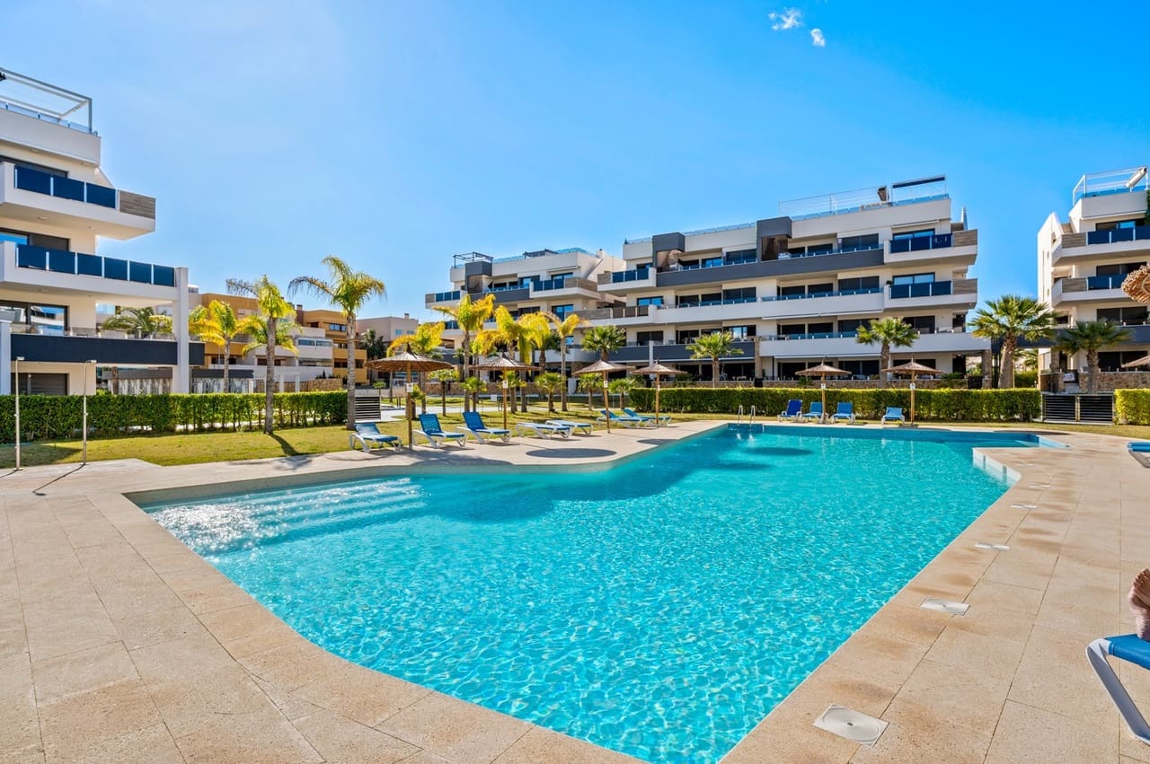 3 soveværelse Lejlighed til salg i Orihuela Costa med swimmingpool - € 589.900 (Ref: 9633786)