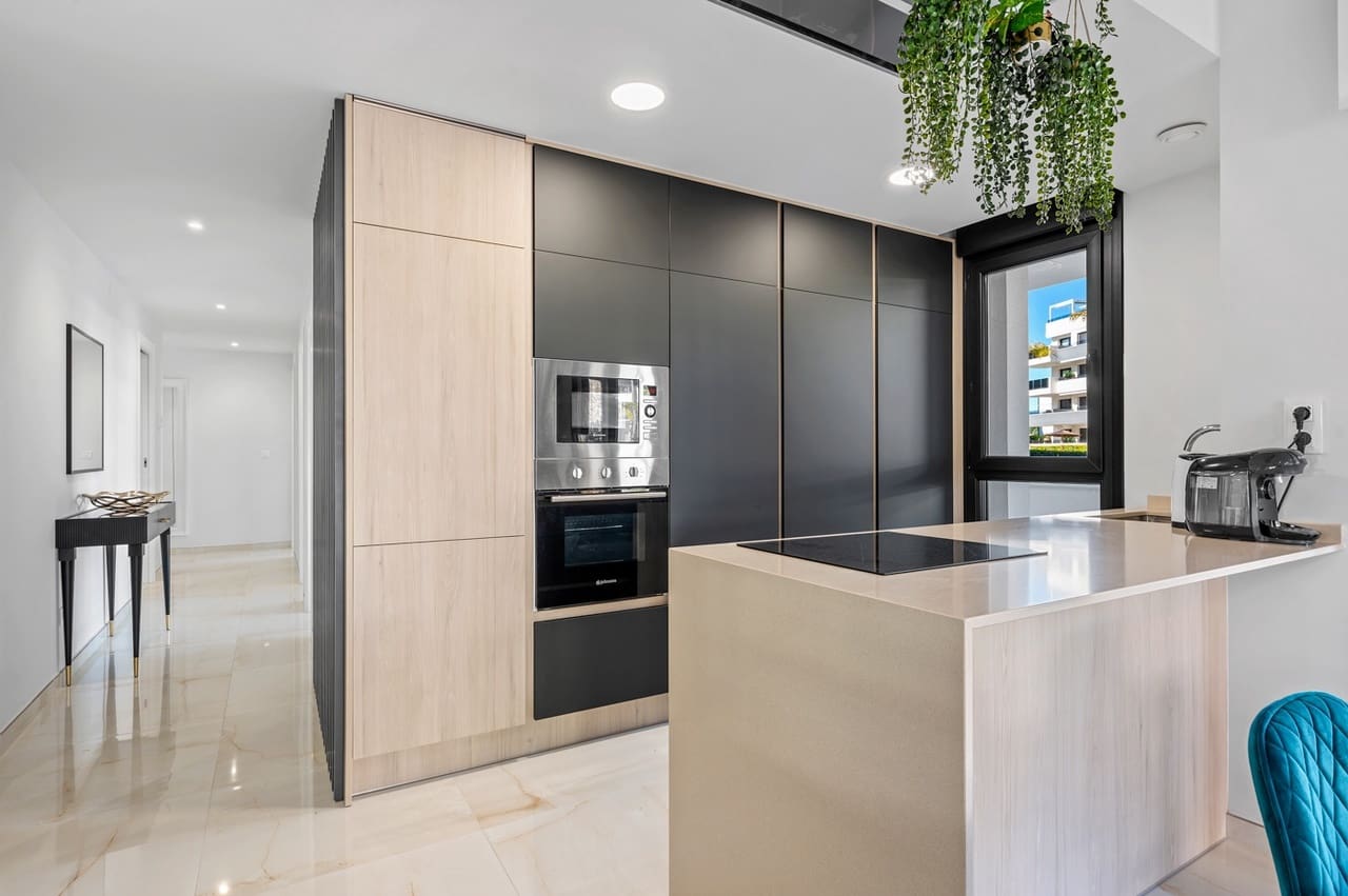 3 sypialnia Apartament na sprzedaż w Orihuela Costa z basenem garażem - 589 900 € (Ref: 9633786)