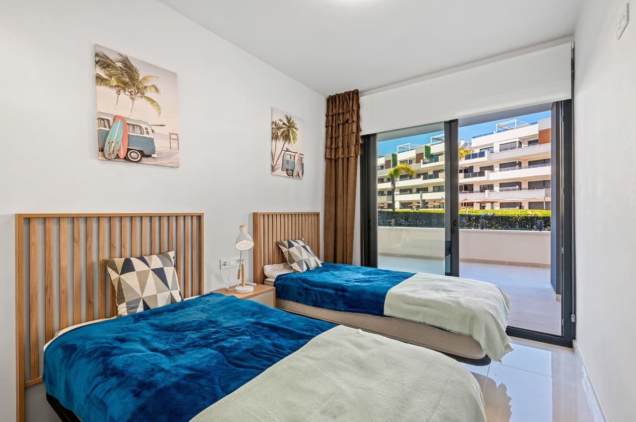 3 sypialnia Apartament na sprzedaż w Orihuela Costa z basenem garażem - 589 900 € (Ref: 9633786)