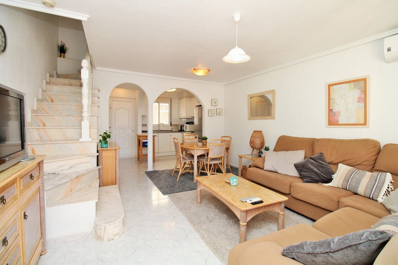 3 chambre Maison de Ville à vendre à Playa Flamenca avec piscine - 234 900 € (Ref: 9633791)