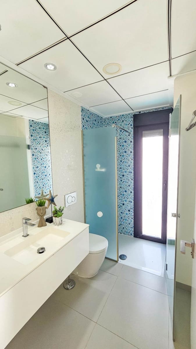 Chalet de 3 habitaciones en Rojales en venta con piscina - 458.900 € (Ref: 9633797)