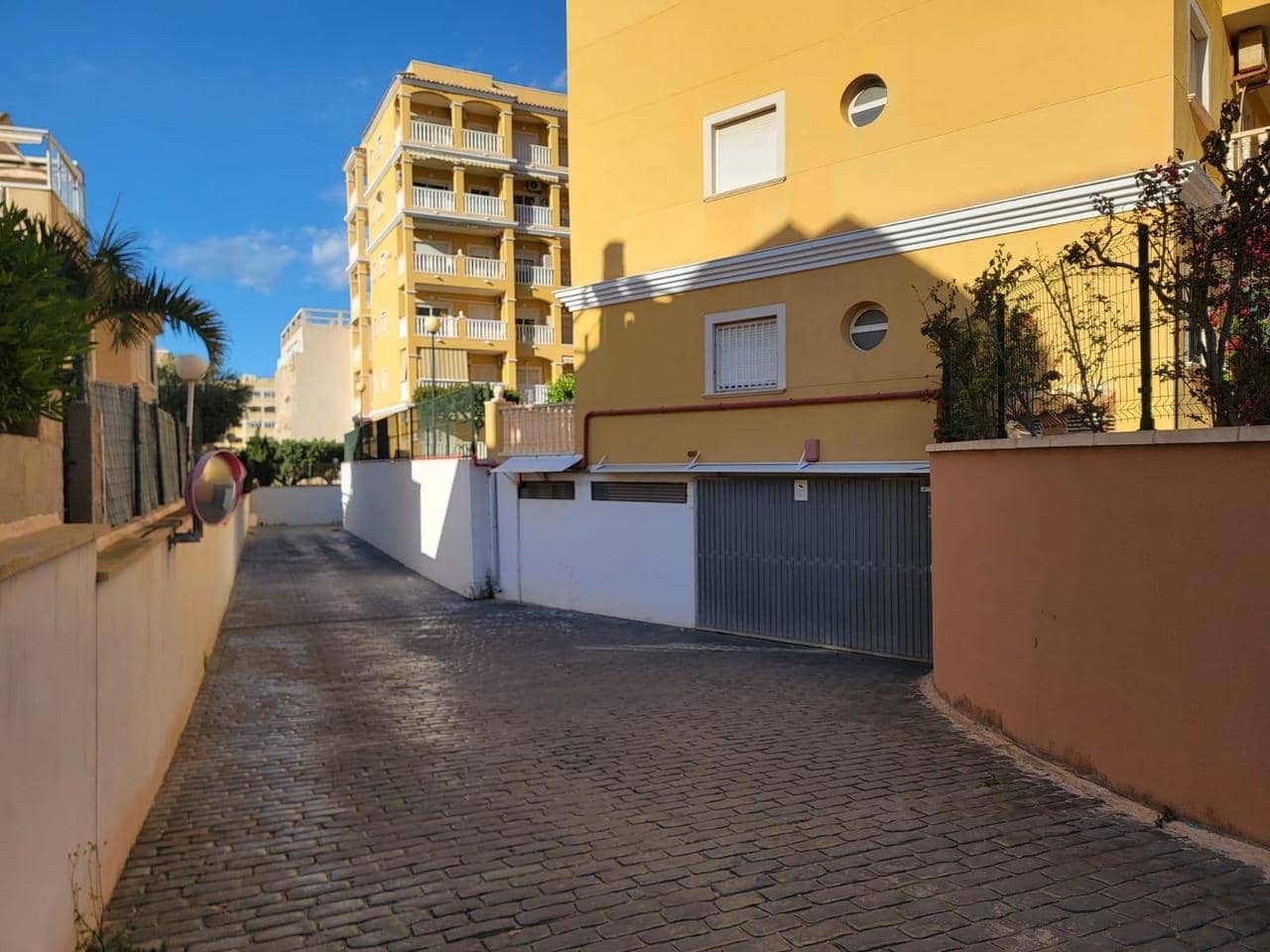 1 soverom Leilighet til salgs i Torrevieja med svømmebasseng - € 138 000 (Ref: 9633800)
