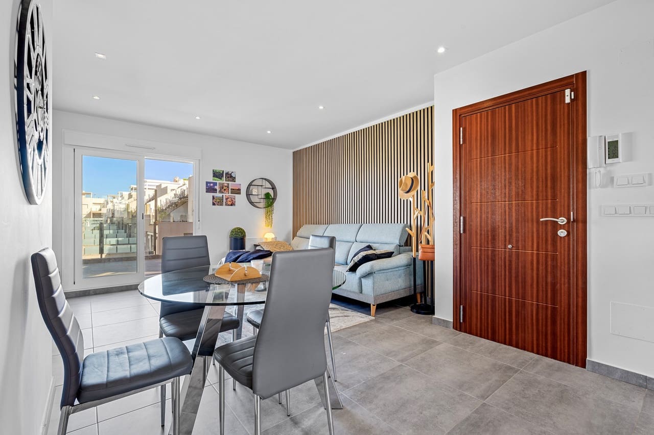 2 soverom Bungalow til salgs i Torrevieja - € 284 000 (Ref: 9633802)