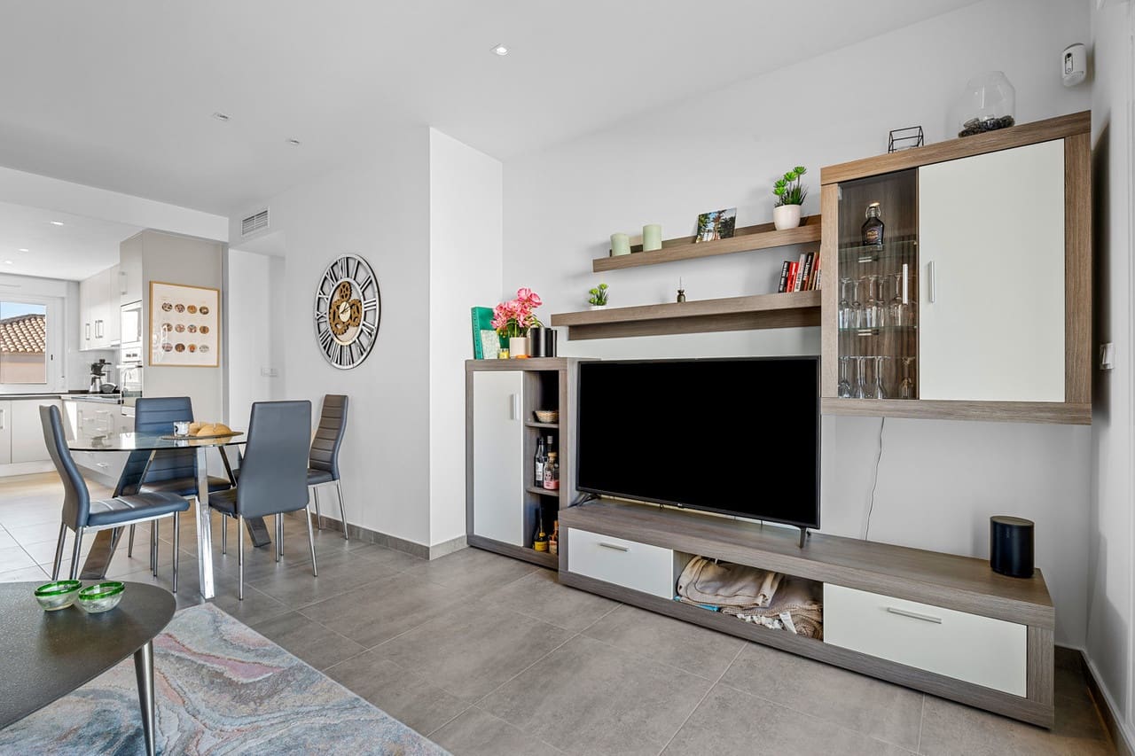 2 soverom Bungalow til salgs i Torrevieja - € 284 000 (Ref: 9633802)