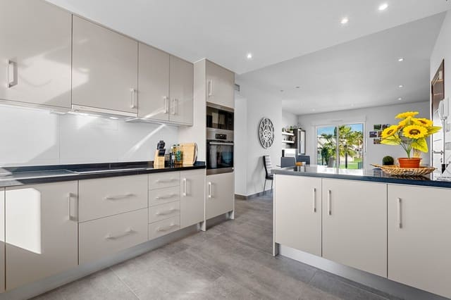 Bungalow de 2 habitaciones en El Molino, Torrevieja en venta - 284.000 € (Ref: 9633802)