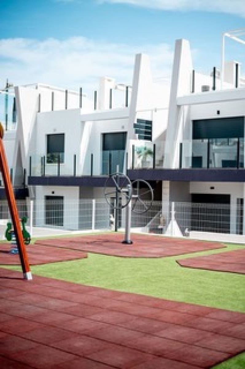 3 soveværelse Lejlighed til salg i San Miguel de Salinas - € 299.000 (Ref: 9633803)