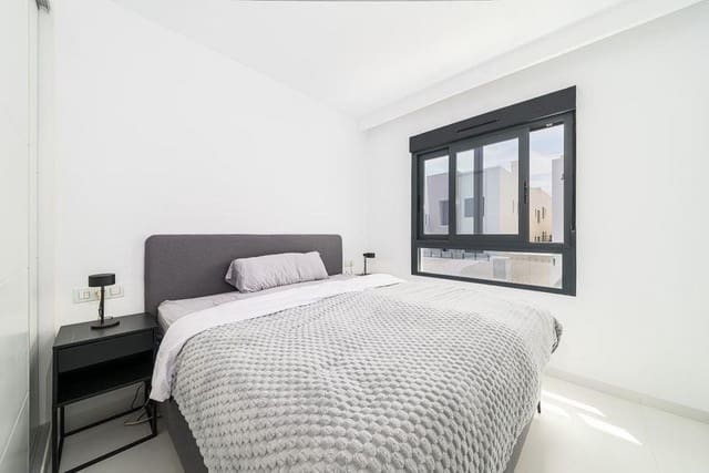 Apartamento de 3 habitaciones en San Miguel de Salinas en venta - 269.000 € (Ref: 9633803)