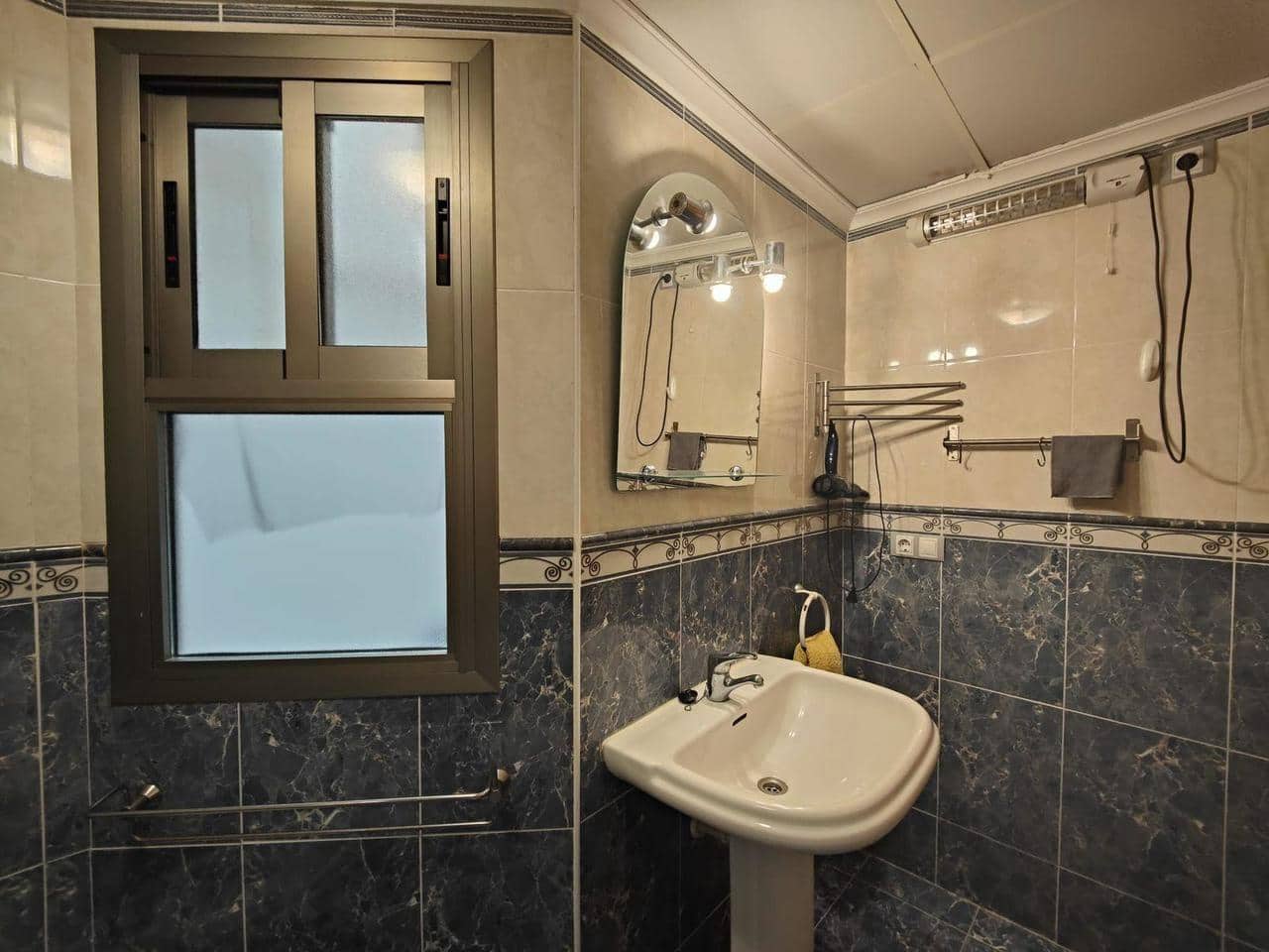 2 soverom Leilighet til salgs i Torrevieja - € 157 000 (Ref: 9633812)