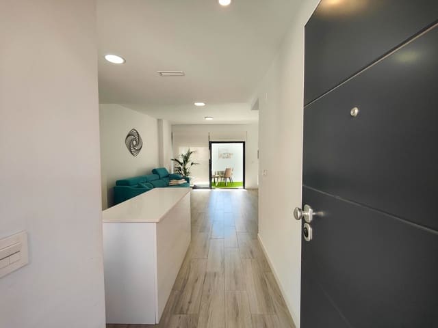 3 quarto Apartamento para venda em Zona Pueblo, Guardamar del Segura - 289 900 € (Ref: 9636420)