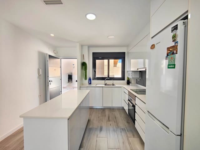 3 quarto Apartamento para venda em Zona Pueblo, Guardamar del Segura - 289 900 € (Ref: 9636420)