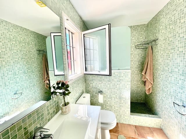4 sypialnia Dom na sprzedaż w Torre de la Horadada, Pilar de la Horadada z garażem - 460 000 € (Ref: 9636425)