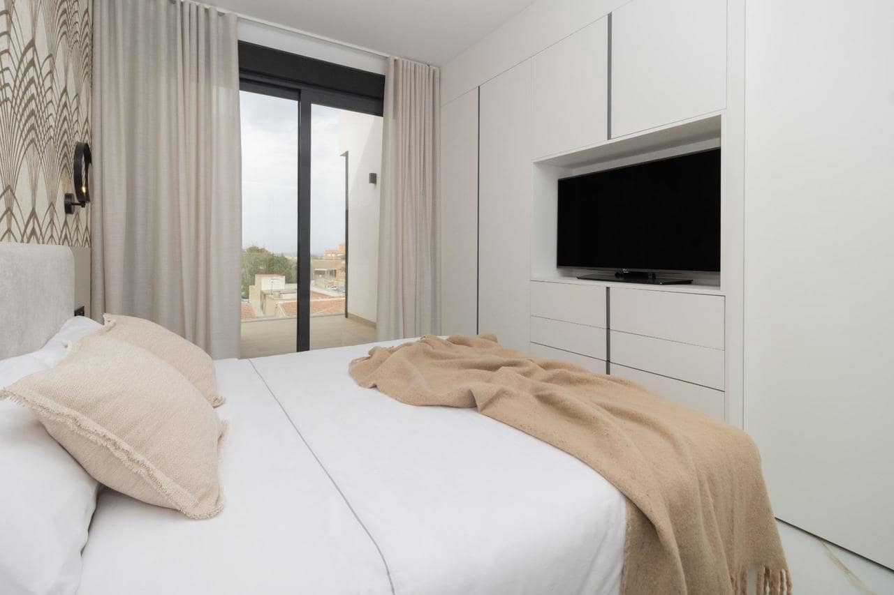 3 quarto Penthouse para venda em Guardamar del Segura - 469 900 € (Ref: 9639069)