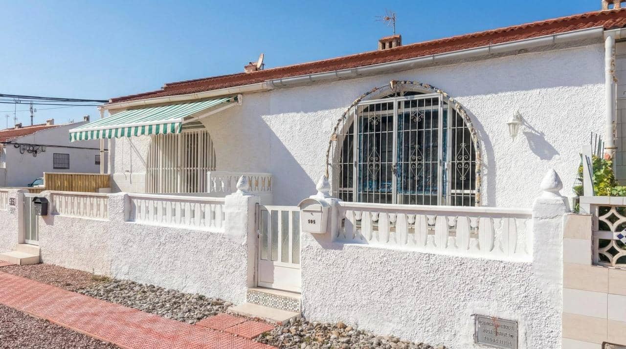 Bungalow de 2 habitaciones en Torrevieja en venta - 138.900 € (Ref: 9639070)