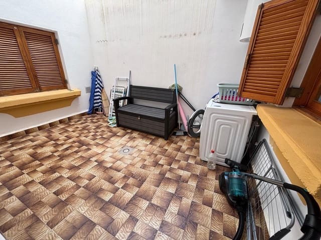 2 slaapkamer Appartement te koop in El Molino, Torrevieja met zwembad - € 219.000 (Ref: 9639072)