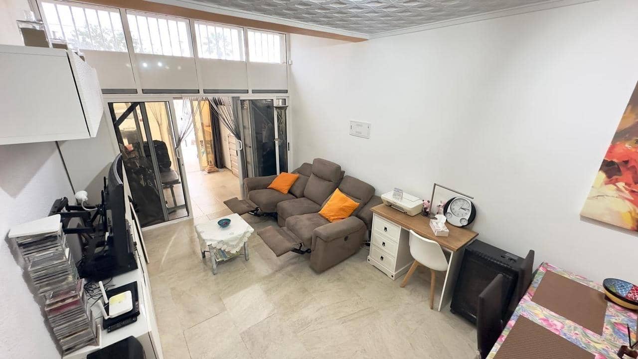 2 camera da letto Casa in vendita in Torrevieja con piscina - 134.900 € (Rif: 9639078)
