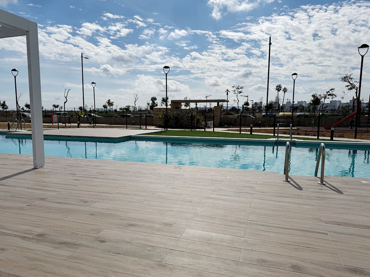 2 soveværelse Lejlighed til salg i Los Alcazares - € 335.000 (Ref: 9640041)