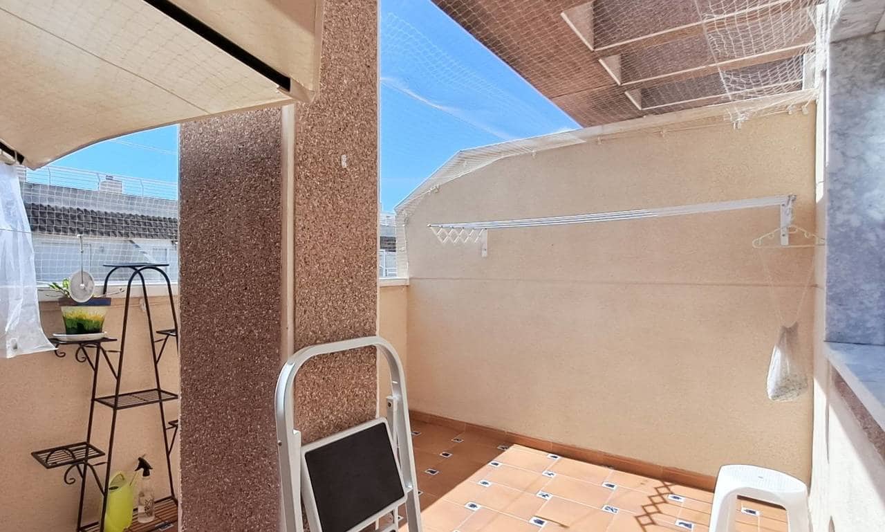 Ático de 2 habitaciones en Torrevieja en venta - 139.900 € (Ref: 9640048)