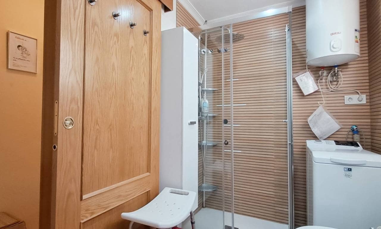 2 chambre Penthouse à vendre à Torrevieja - 135 000 € (Ref: 9640048)