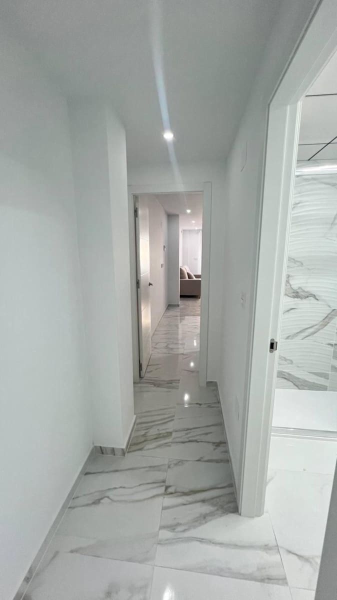 2 bedroom Apartment for sale in Torrevieja - € 239,000 (Ref: 9643731)