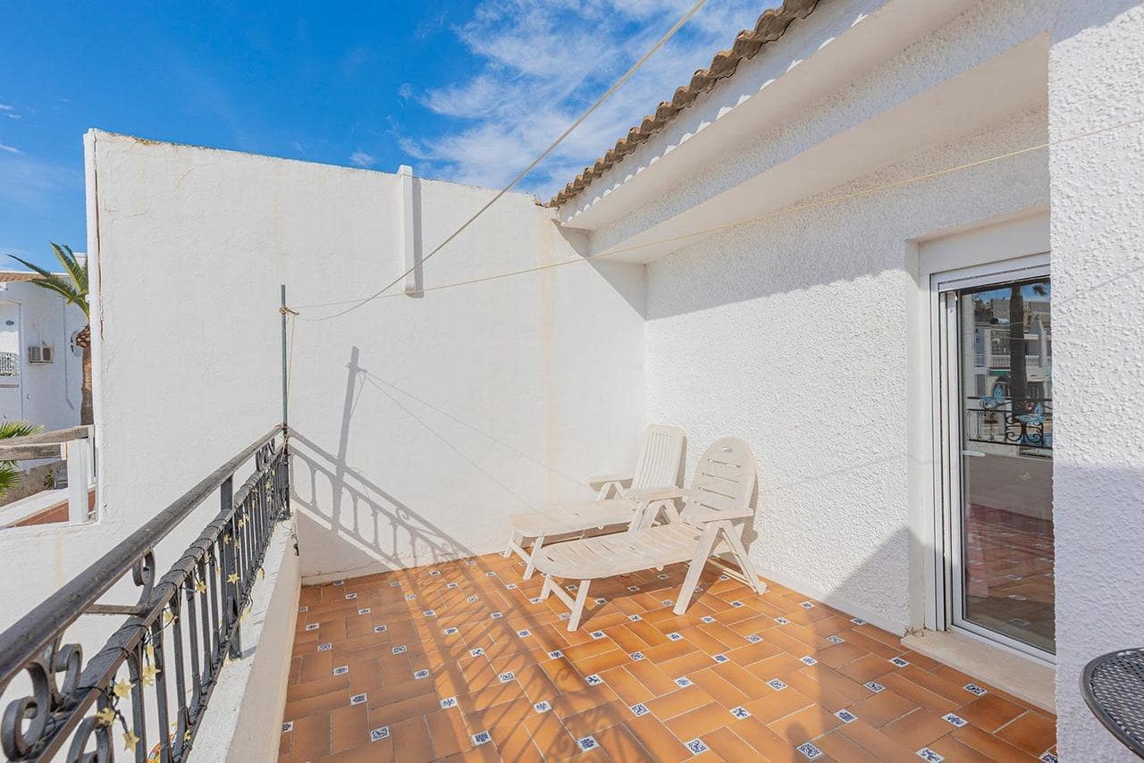 2 slaapkamer Huis te koop in Torrevieja met zwembad - € 150.000 (Ref: 9651216)