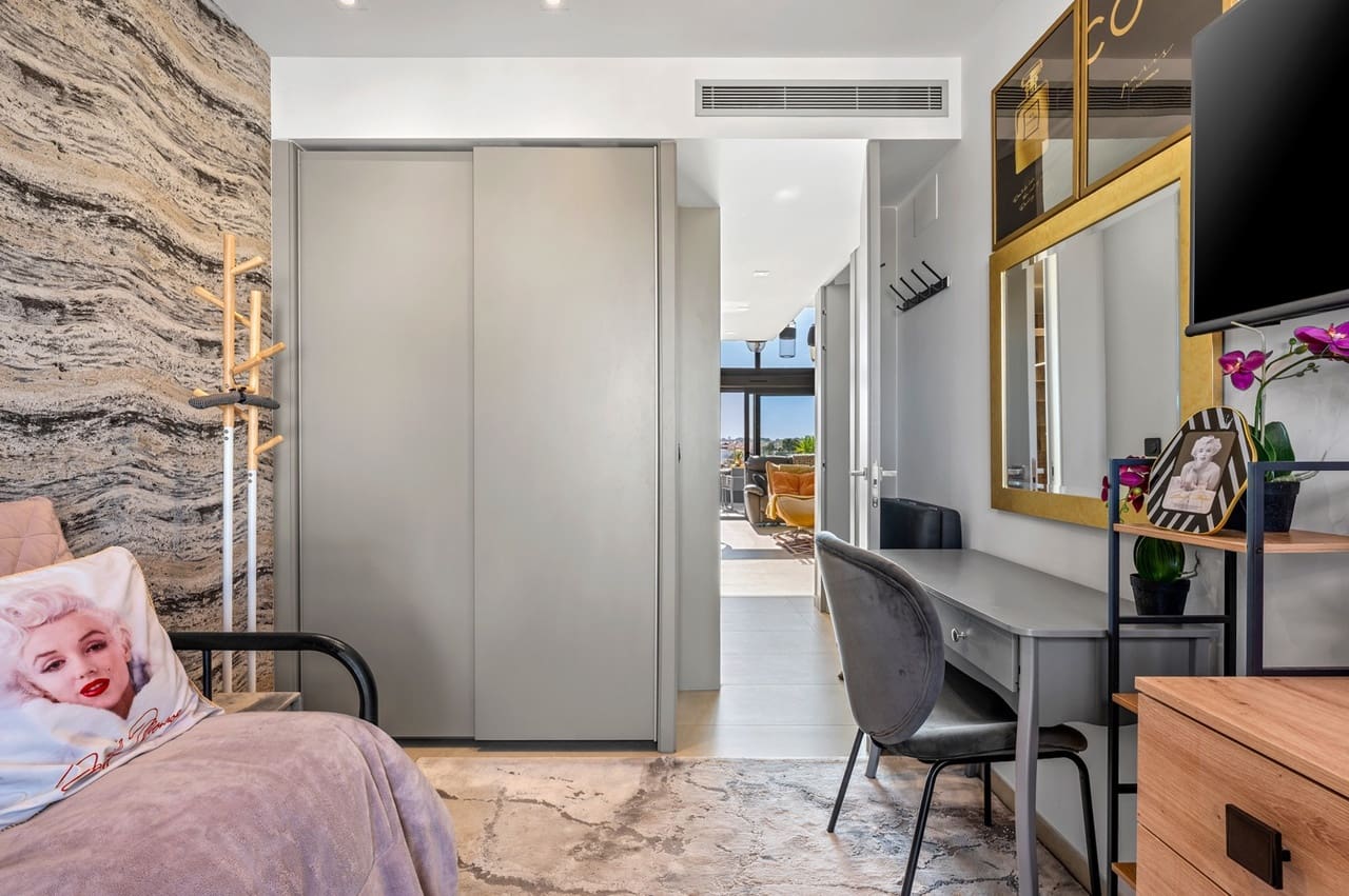 Ático de 3 habitaciones en Villamartin en venta con piscina - 639.000 € (Ref: 9651219)