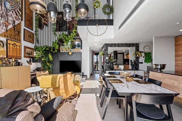 3 soverom Penthouse til salgs i Villamartin, Orihuela med svømmebasseng garasje - € 639 000 (Ref: 9651219)