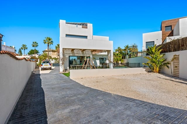 4 camera da letto Villa in vendita in Ciudad Quesada, Rojales con piscina - 699.000 € (Rif: 9651220)