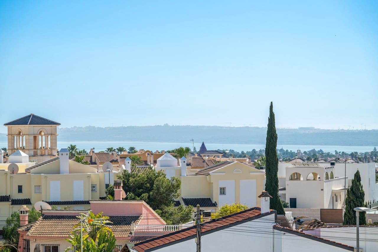 4 camera da letto Villa in vendita in Ciudad Quesada con piscina - 699.000 € (Rif: 9651220)