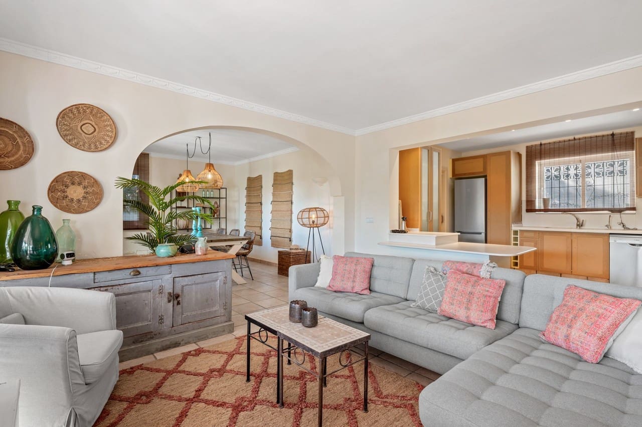 6 soveværelse Villa til salg i Altea med swimmingpool - € 985.000 (Ref: 9651222)