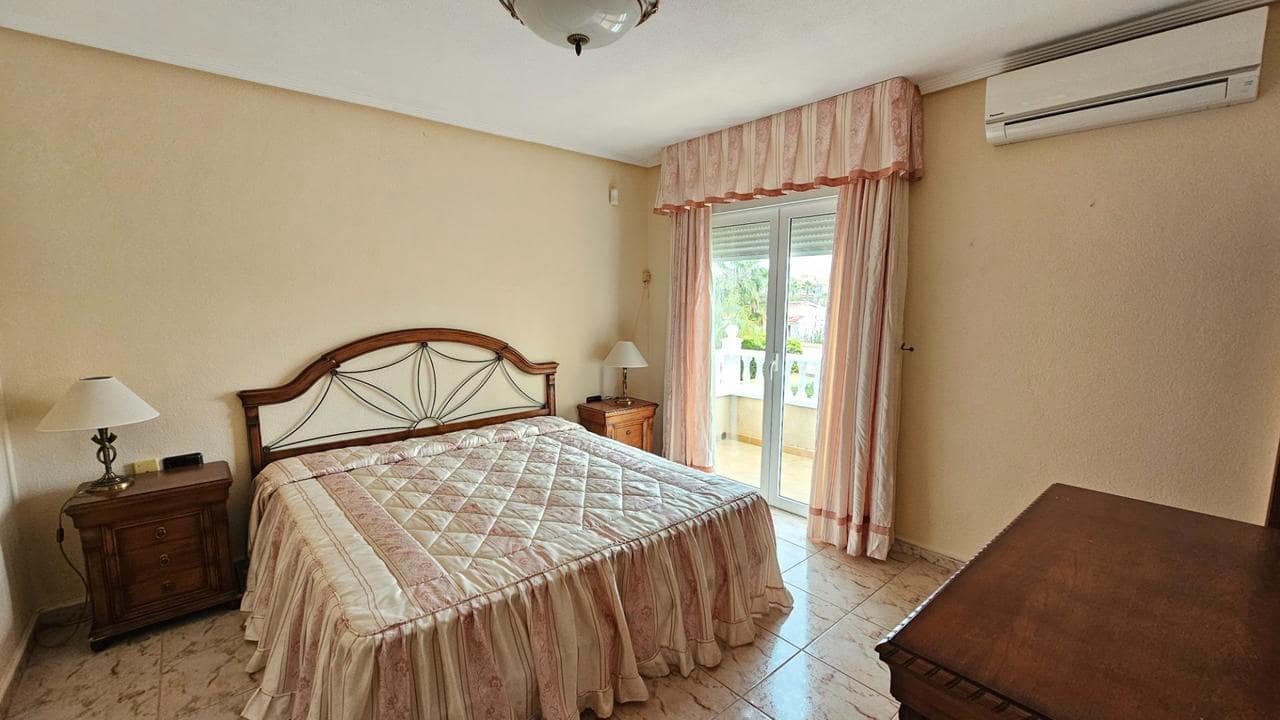 3 chambre Villa/Maison à vendre à Torrevieja - 390 000 € (Ref: 9655649)