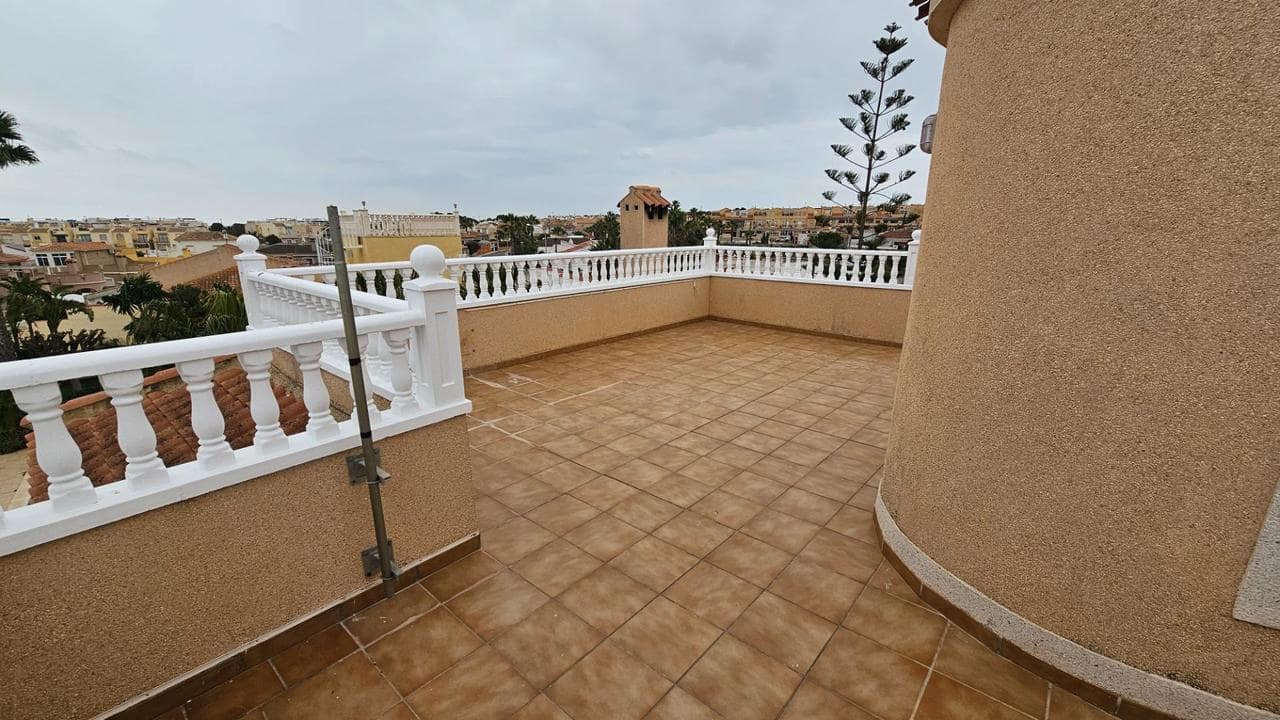 3 chambre Villa/Maison à vendre à Torrevieja - 390 000 € (Ref: 9655649)