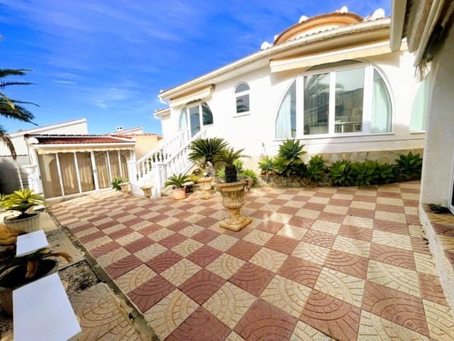 3 soverom Villa til salgs i Ciudad Quesada, Rojales med svømmebasseng garasje - € 660 000 (Ref: 9655655)